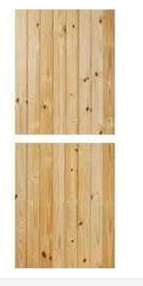 Door pine batten stable